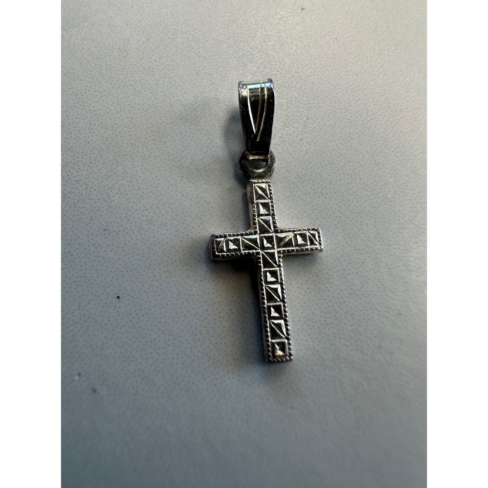 925 Sterling Silver Geometric Engraved Cross Pendant 0.53g Religious Jewelry